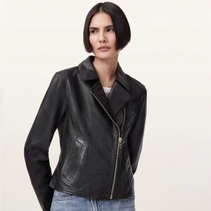 ALLSAINTS Vela Slim Fit Leather Biker Jacket
- minimalist - Women Size US 6